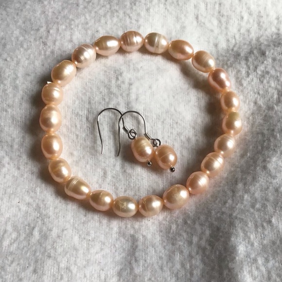 Handmade Jewelry - Peach Freshwater Pearl Bracelet & Earrings Set Handmade in Sterling Silver